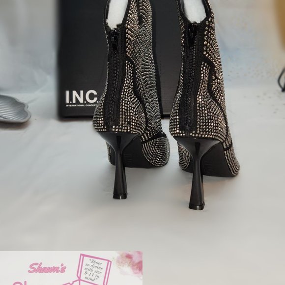 I.N.C Oaklynne Bootie - Picture 2 of 3